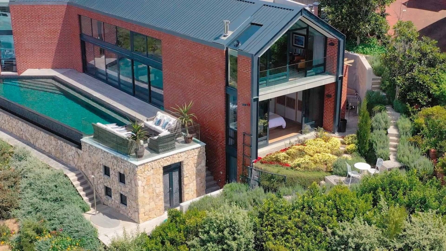 4 Bedroom Property for Sale in Herolds Bay Western Cape